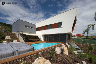 Atypical house in the slope for lawyer with timber facades and swimmingpool - Beroun - main visualisation