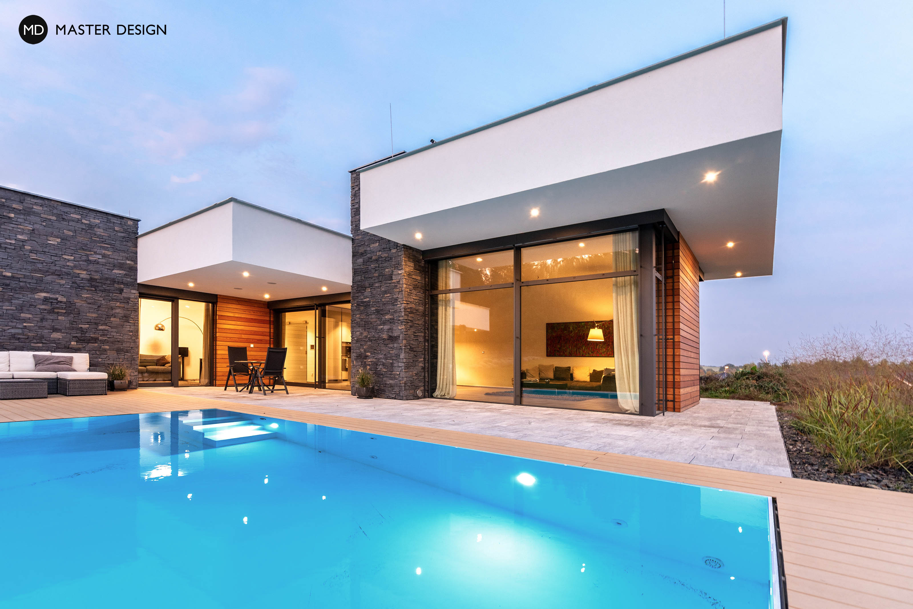 Bungalow with swimmingpool and elevated ceiling - Praha Východ
