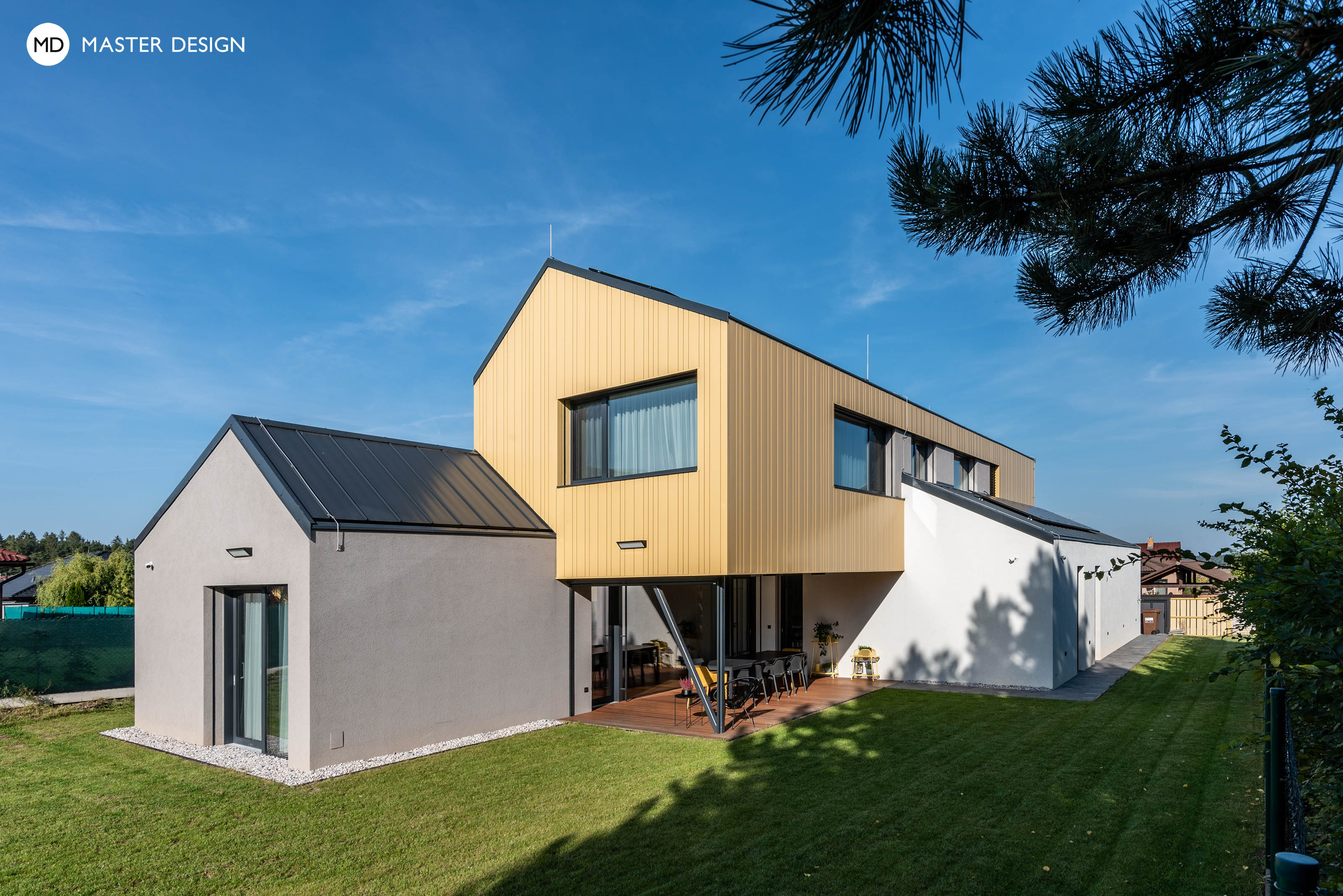 House with metal facades and wood in the interior - Doksy u Kladna